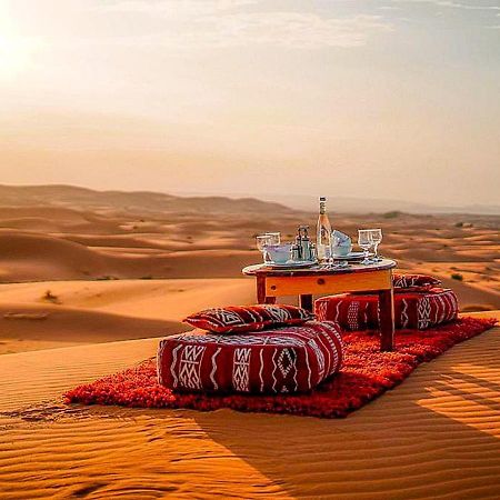Amazing Luxury Camp Hotel Merzouga Bagian luar foto