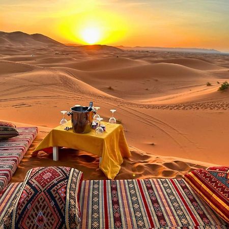 Amazing Luxury Camp Hotel Merzouga Bagian luar foto
