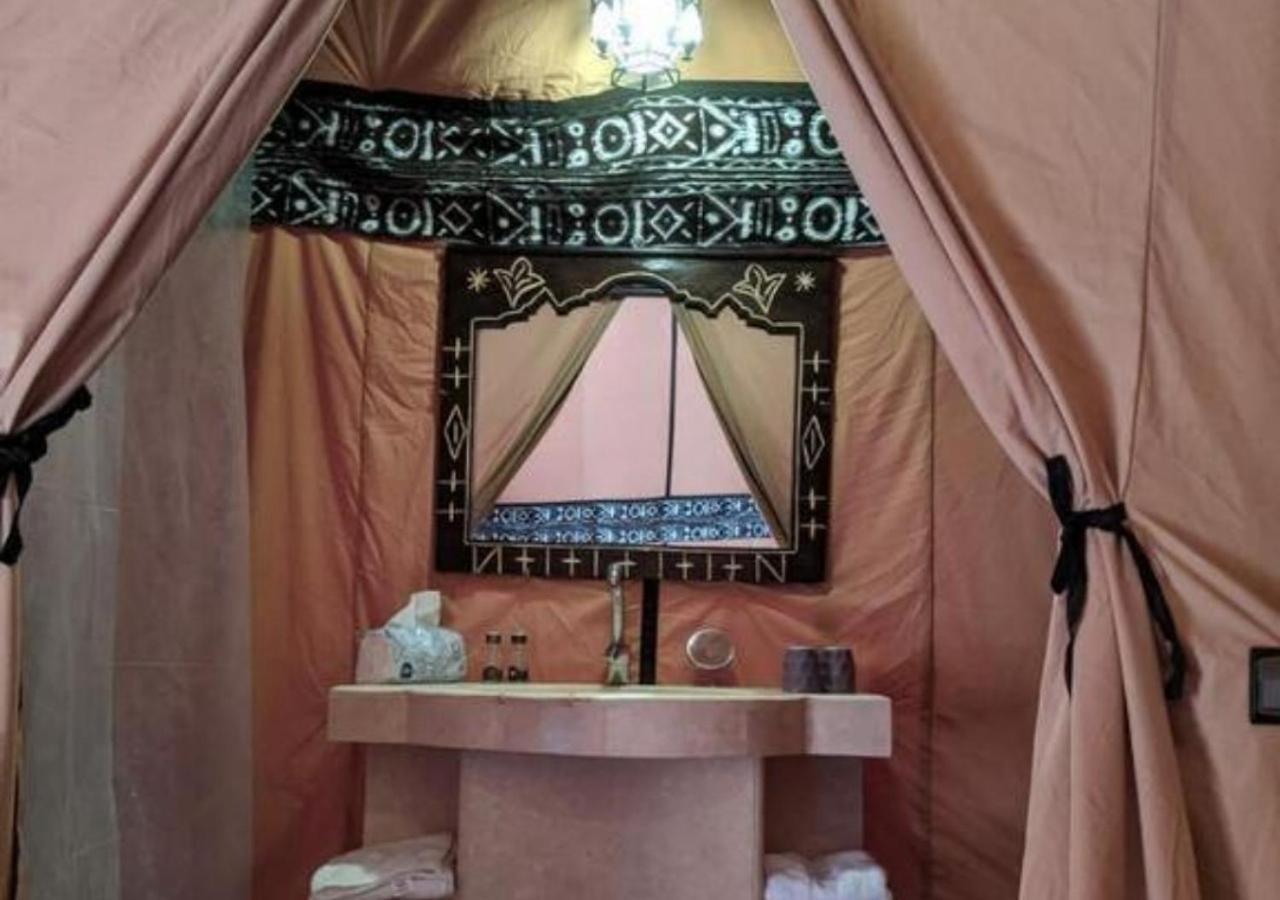Amazing Luxury Camp Hotel Merzouga Bagian luar foto