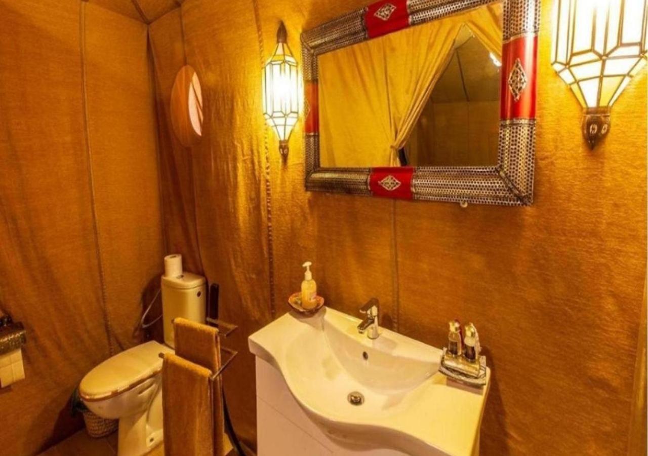 Amazing Luxury Camp Hotel Merzouga Bagian luar foto