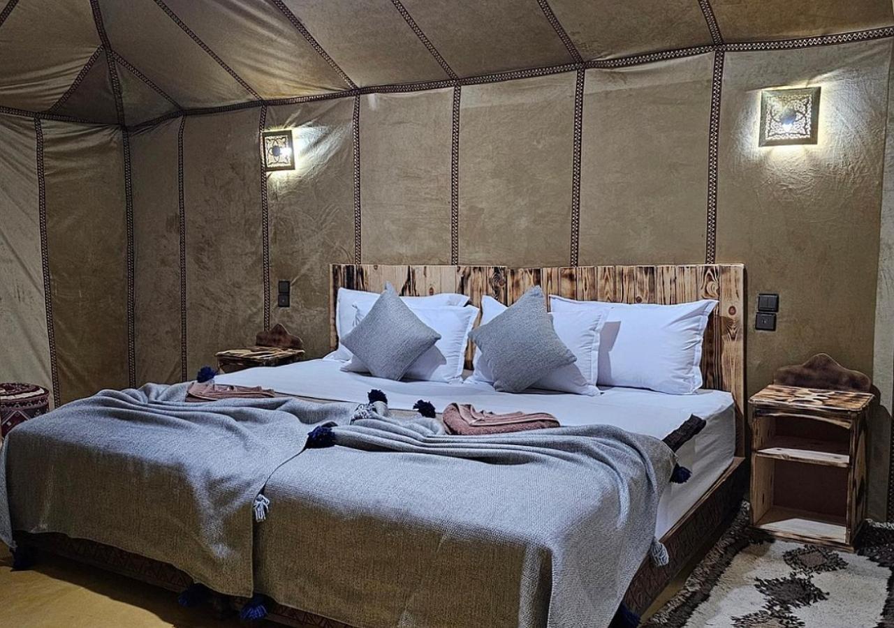 Amazing Luxury Camp Hotel Merzouga Bagian luar foto