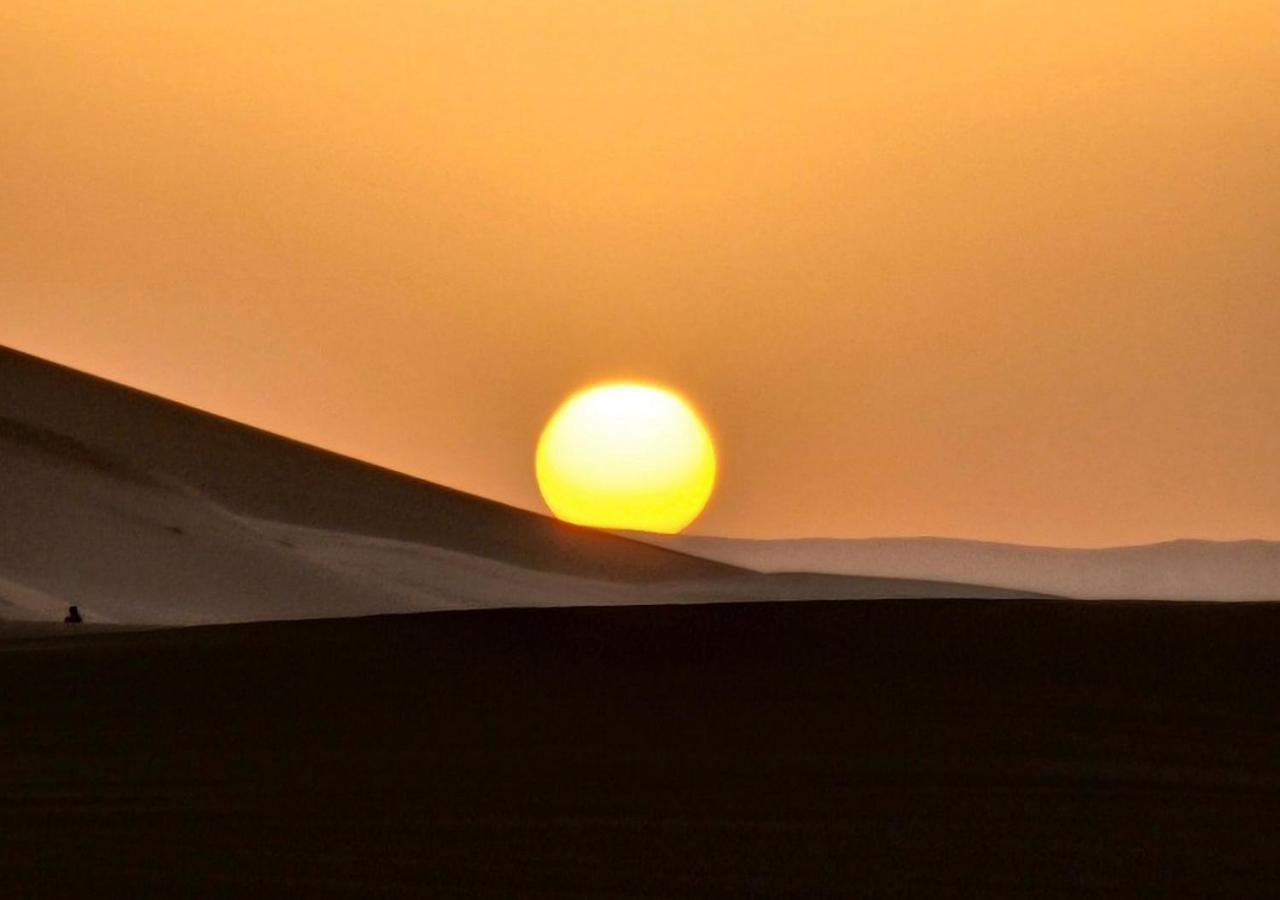 Amazing Luxury Camp Hotel Merzouga Bagian luar foto