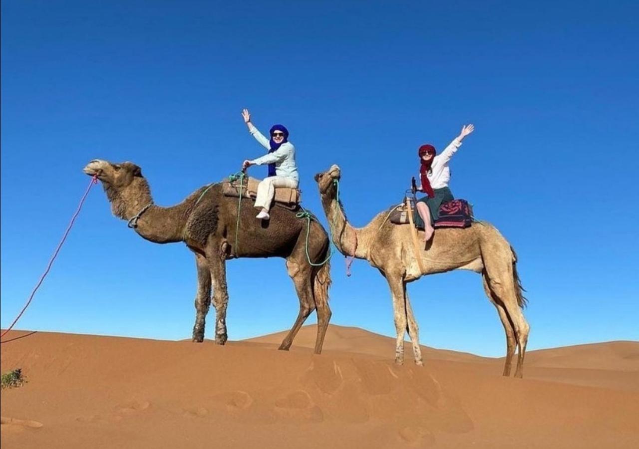 Amazing Luxury Camp Hotel Merzouga Bagian luar foto