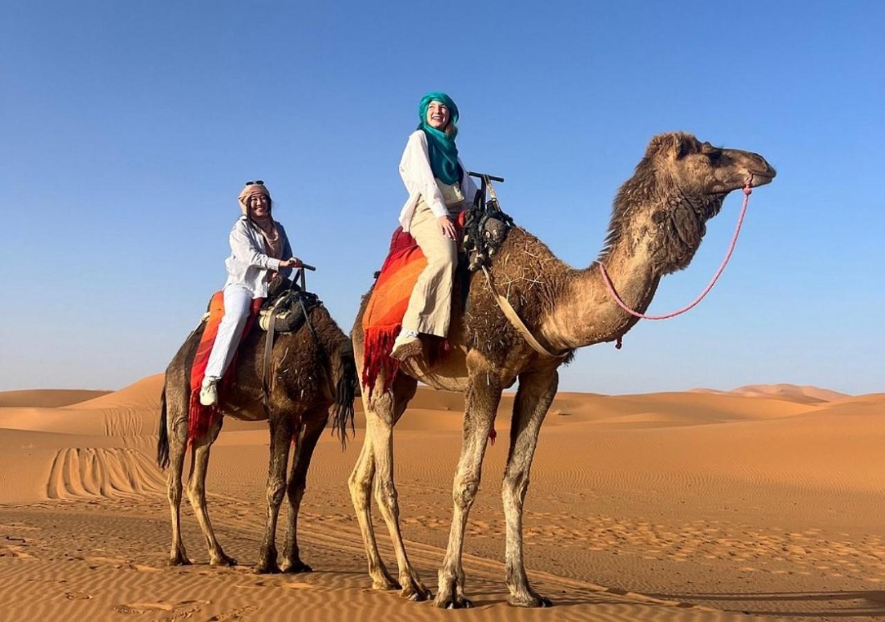 Amazing Luxury Camp Hotel Merzouga Bagian luar foto