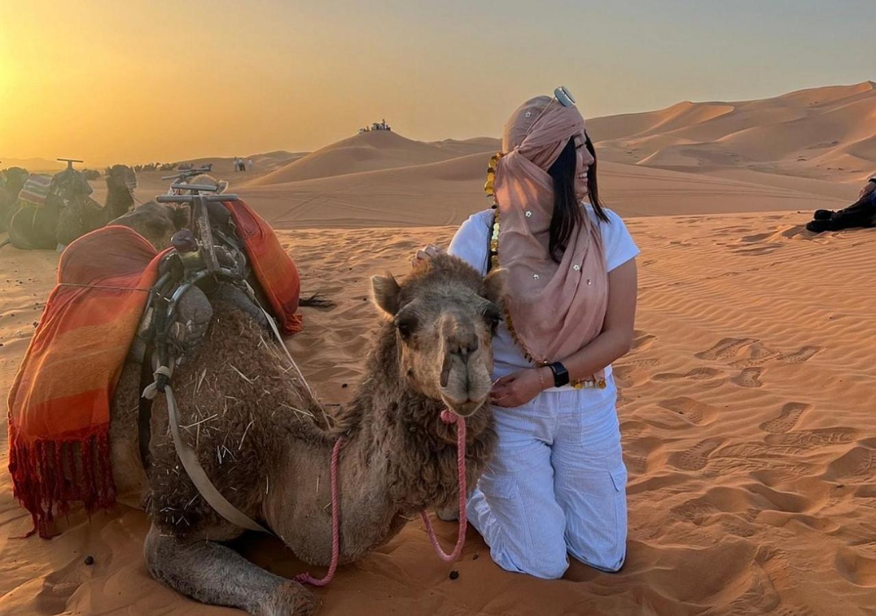 Amazing Luxury Camp Hotel Merzouga Bagian luar foto