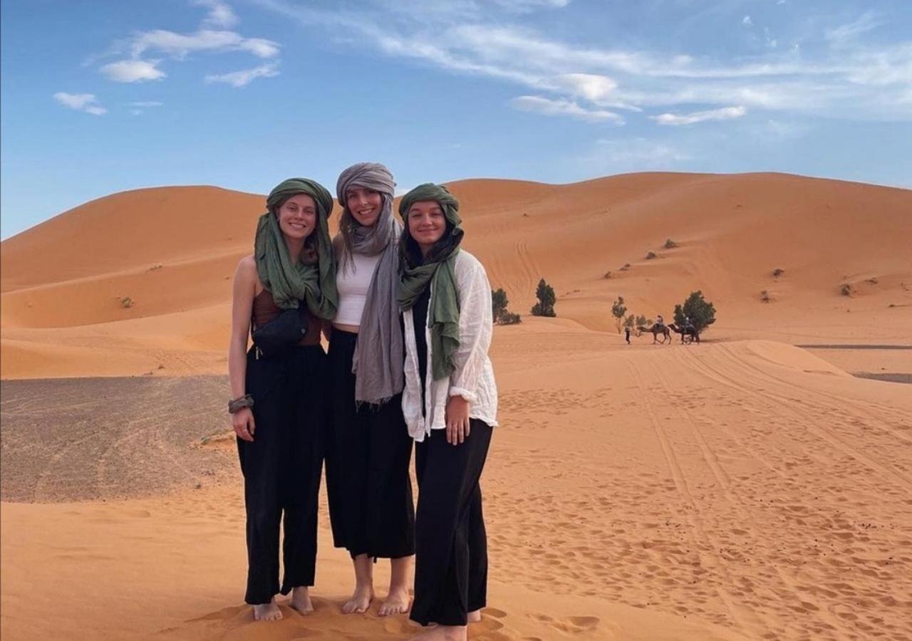Amazing Luxury Camp Hotel Merzouga Bagian luar foto