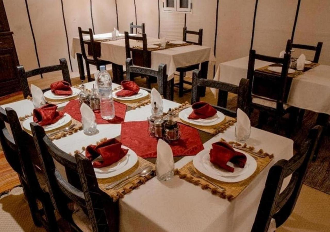 Amazing Luxury Camp Hotel Merzouga Bagian luar foto