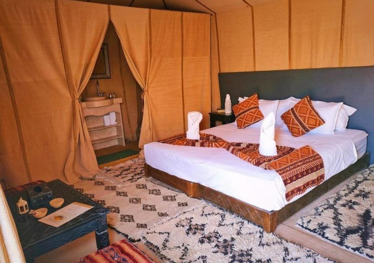 Amazing Luxury Camp Hotel Merzouga Bagian luar foto
