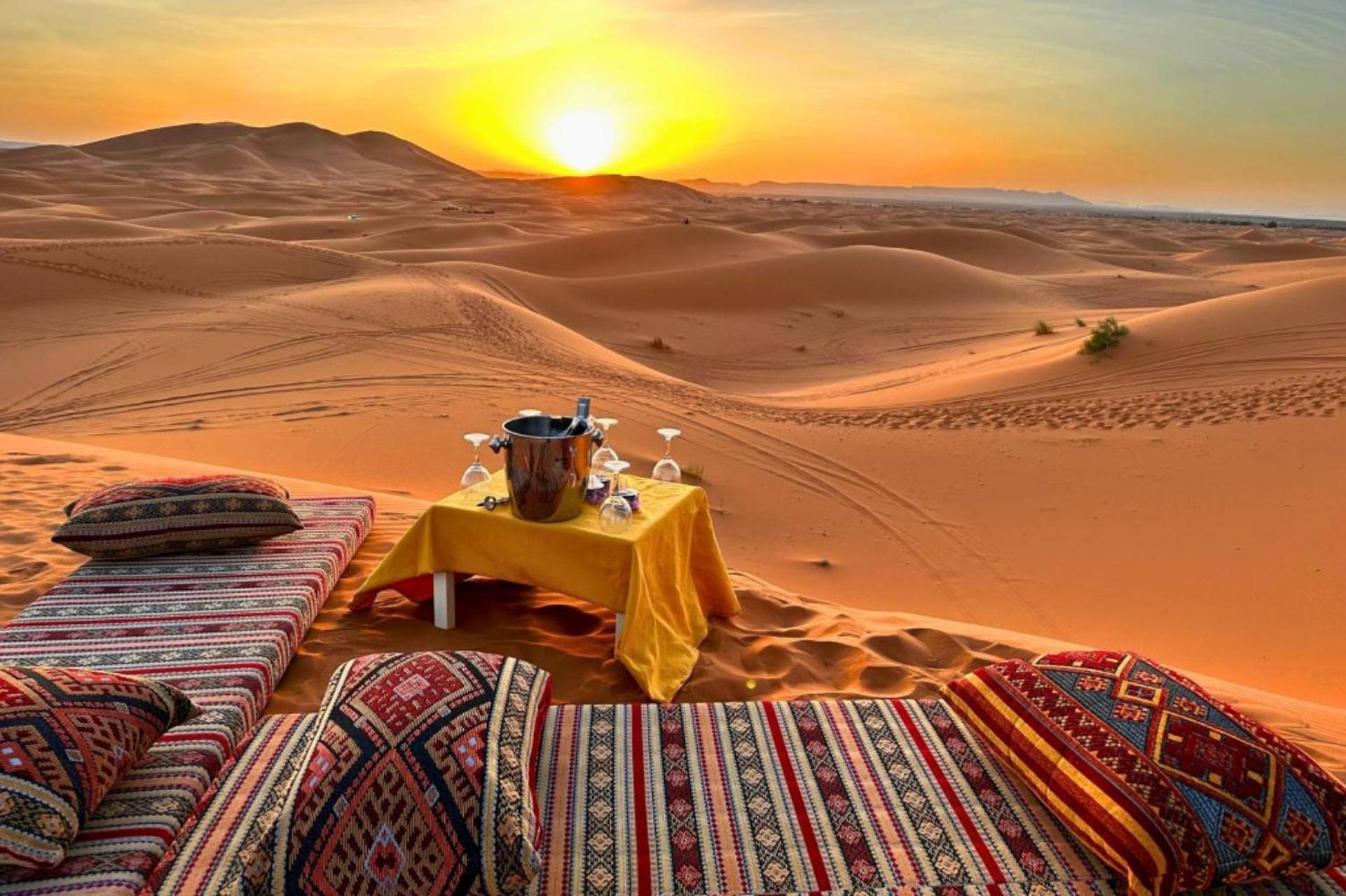 Amazing Luxury Camp Hotel Merzouga Bagian luar foto
